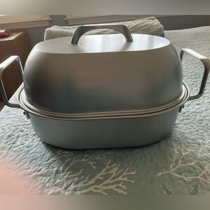 Unbranded deep 2 pc Roaster pan